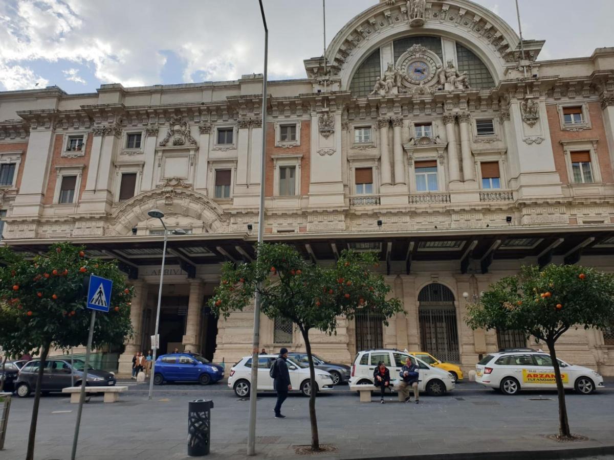 那不勒斯Dimora Costantino住宿加早餐旅馆 外观 照片